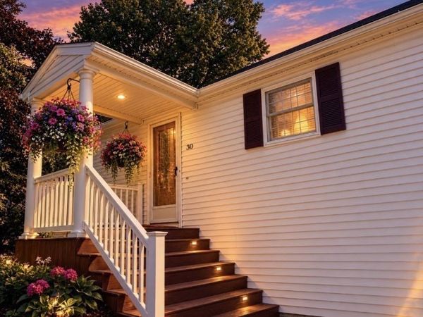 30 Hemenway Road, Swampscott, MA 01907