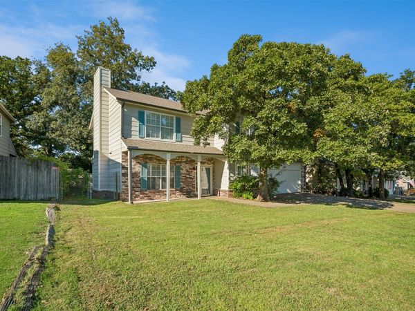 3726 S Rolling Oaks Drive , Tulsa, OK 74107