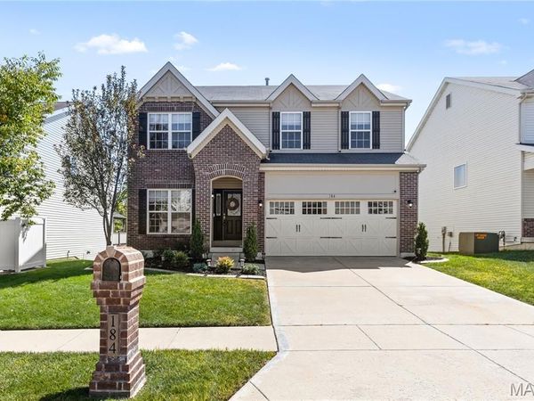 184 Berry Manor Circle , St Peters, MO 63376