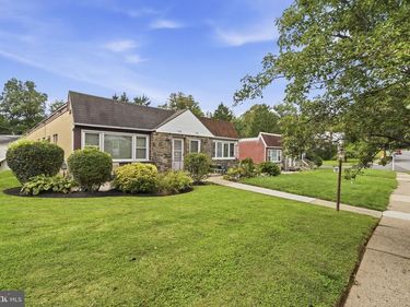 172 JUNIPER ROAD, HAVERTOWN, PA 19083