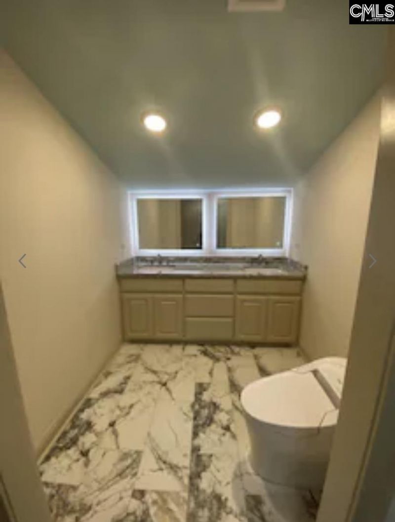 816 Oak Street Photo 24