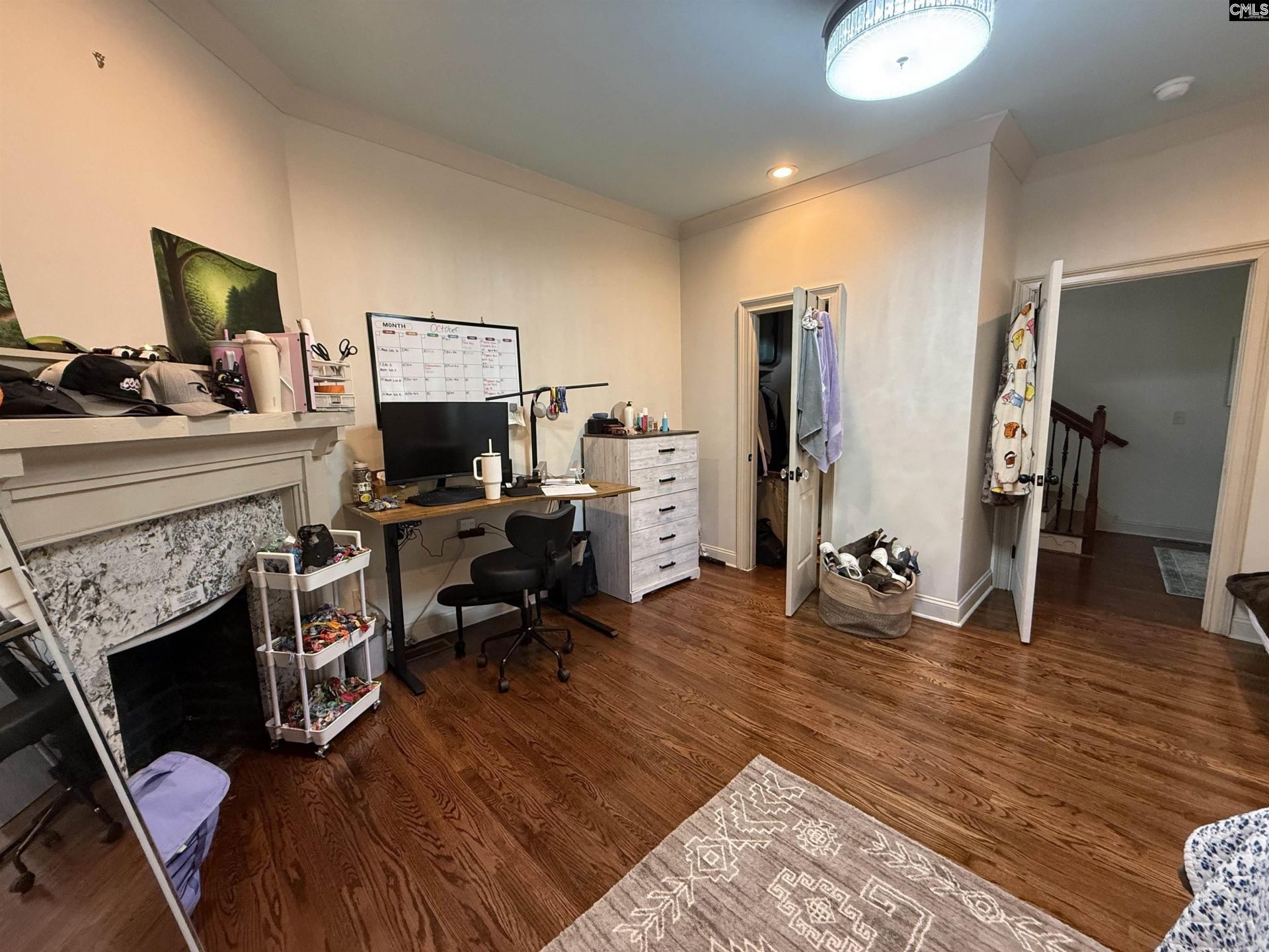816 Oak Street Photo 9