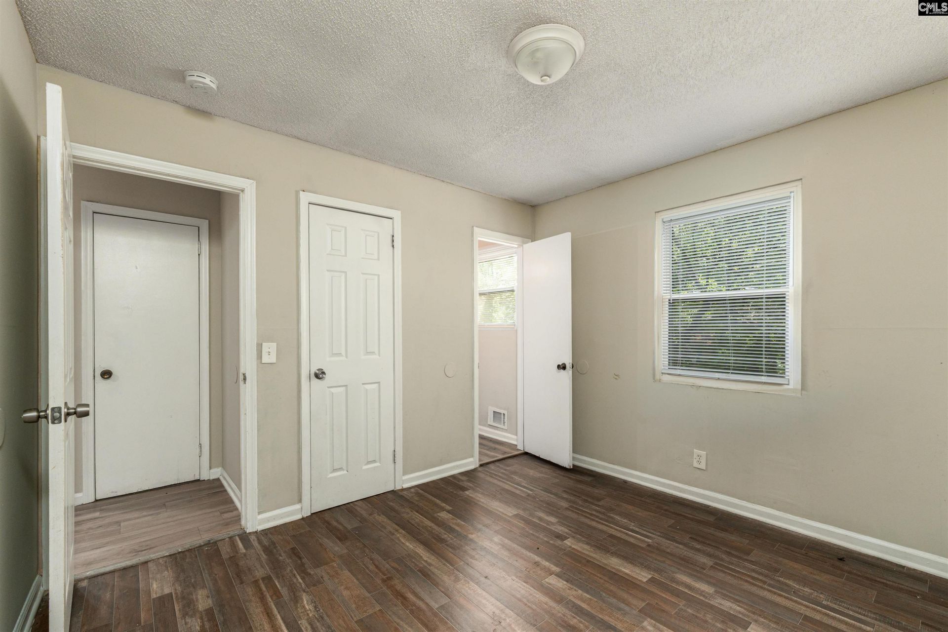 1001 Swan Lane  Photo 10