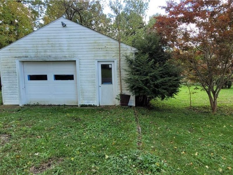 1240 Maple Avenue, Atwater, OH 44201 Photo 3