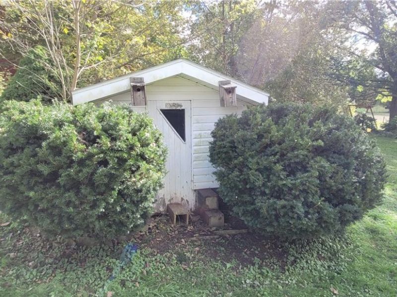 1240 Maple Avenue, Atwater, OH 44201 Photo 4