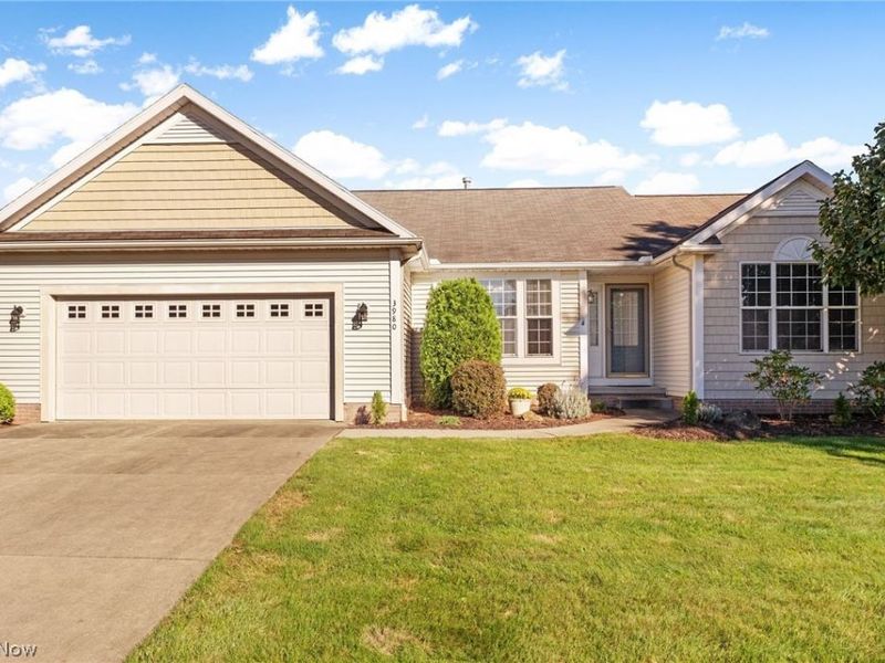 3980 Arbor Creek Avenue NW, Canton, OH 44718 Photo 1