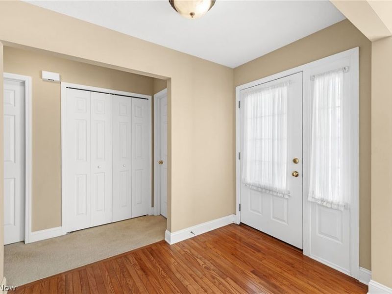 3980 Arbor Creek Avenue NW, Canton, OH 44718 Photo 2
