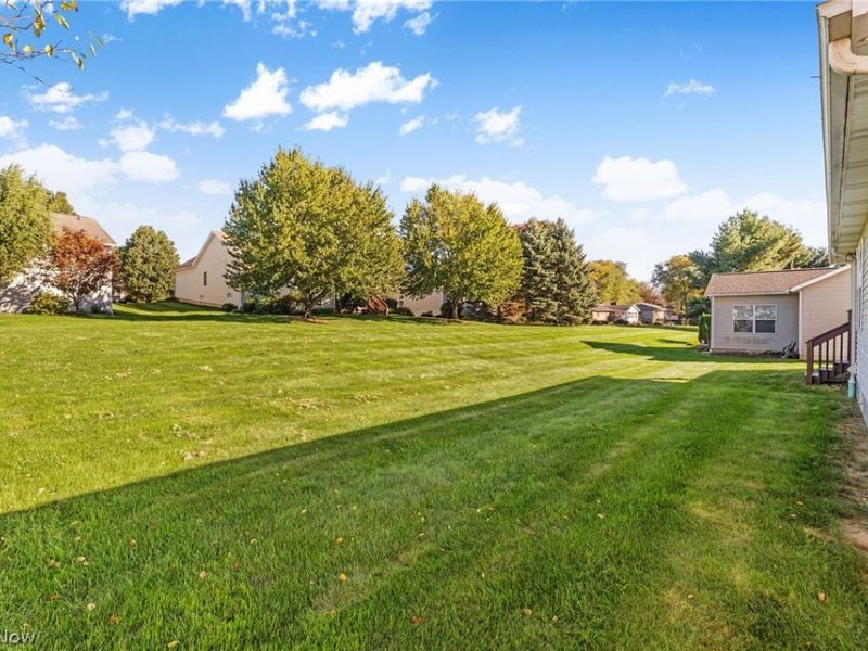 3980 Arbor Creek Avenue NW, Canton, OH 44718 Photo 32