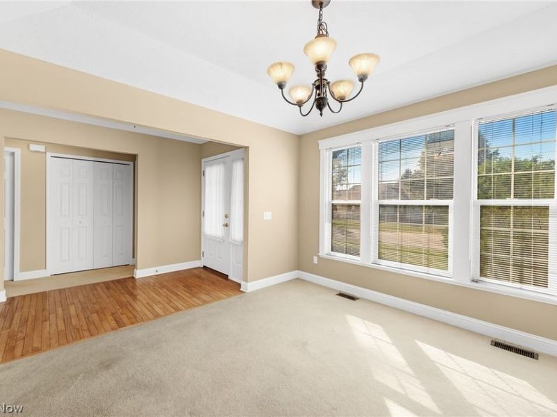 3980 Arbor Creek Avenue NW, Canton, OH 44718 Photo 4