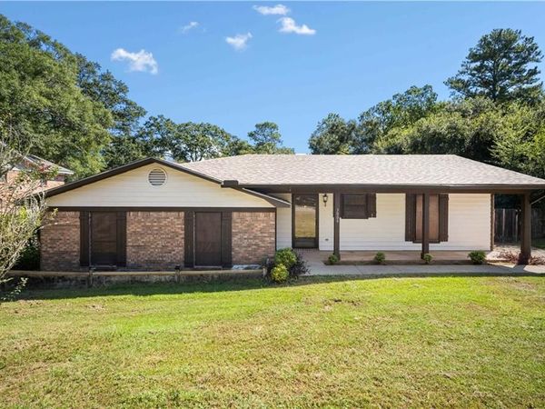 3009 Palomino Drive E, Mobile, AL 36693