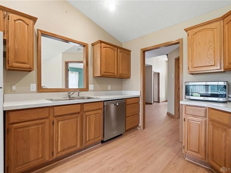 9569 Country Path Trail, Miamisburg, OH 45342 Photo 20