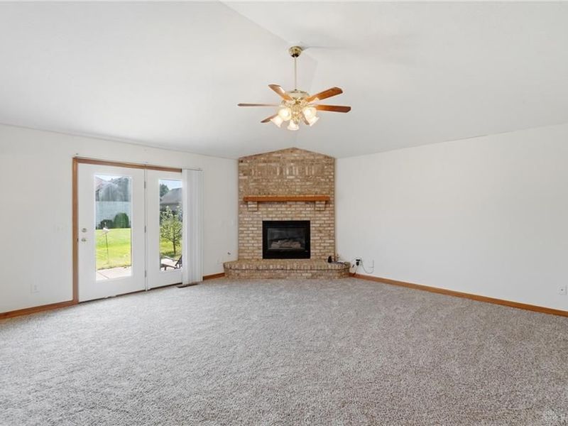 9569 Country Path Trail, Miamisburg, OH 45342 Photo 6