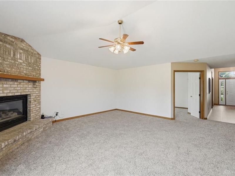 9569 Country Path Trail, Miamisburg, OH 45342 Photo 8