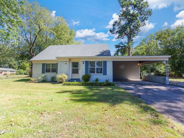 566 Pearson Drive , Jackson, TN 38305