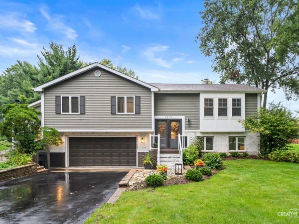 1879 Fays Lane, Sugar Grove, IL 60554