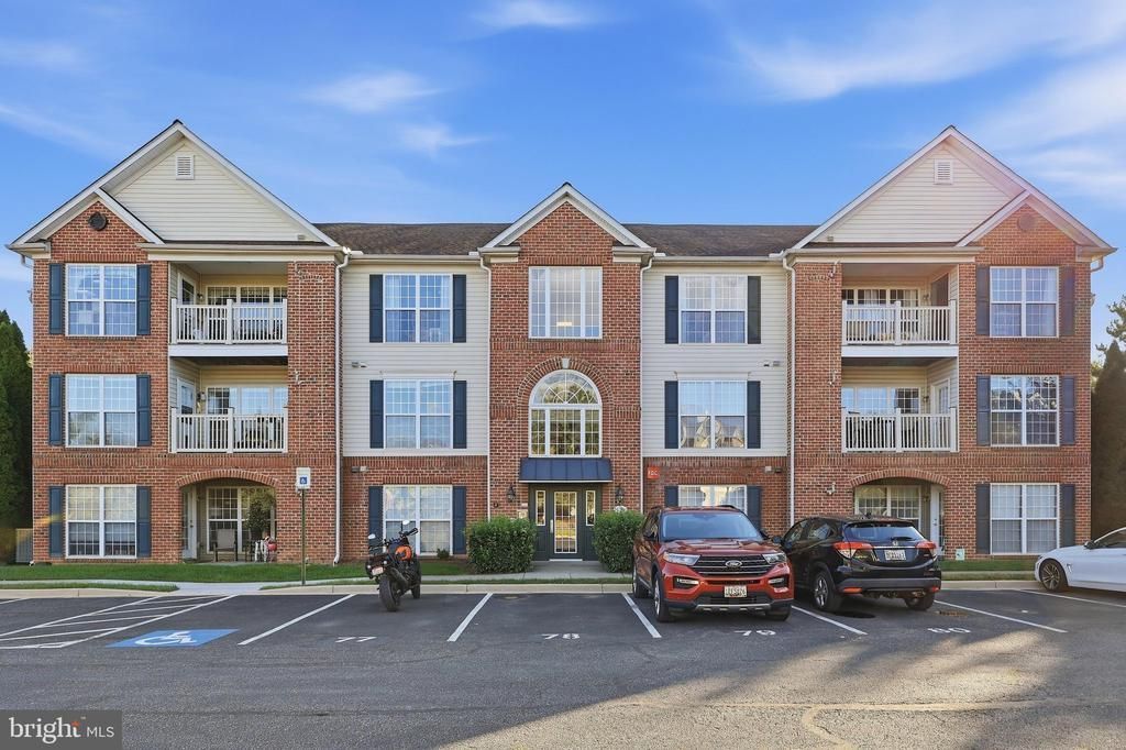 594 CAWLEY DRIVE , FREDERICK, MD 21703