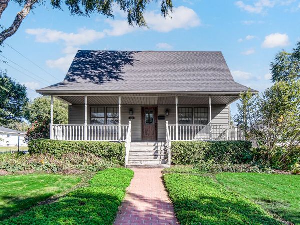 1447 N Woodlawn Avenue, Griffith, IN 46319