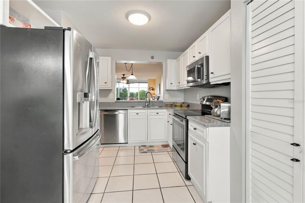 3780 Pinebrook Circle, Unit 307, Bradenton, FL 34209 Photo