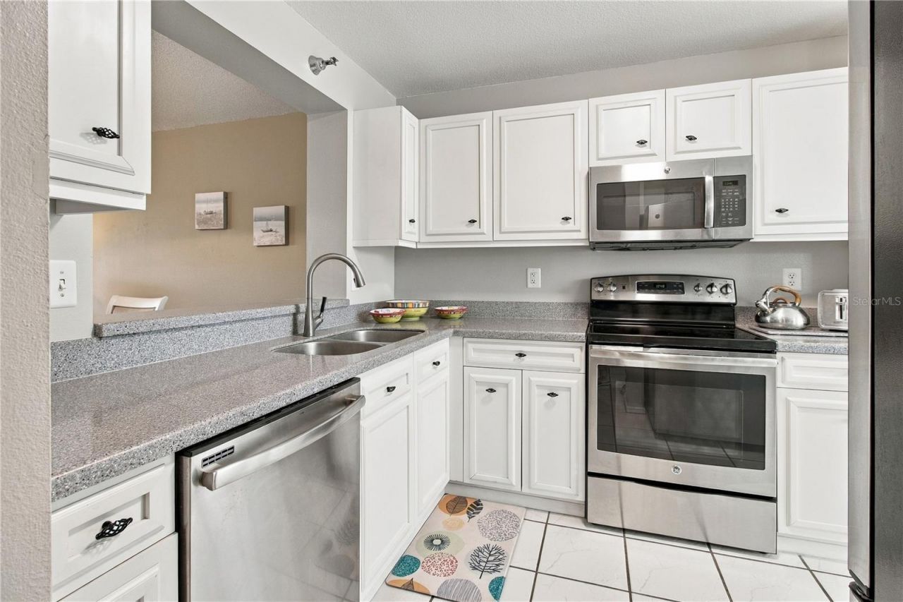 3780 Pinebrook Circle, Unit 307, Bradenton, FL 34209 Photo