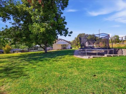 9075 Meadow Ln, Newcastle, CA 95658 Photo