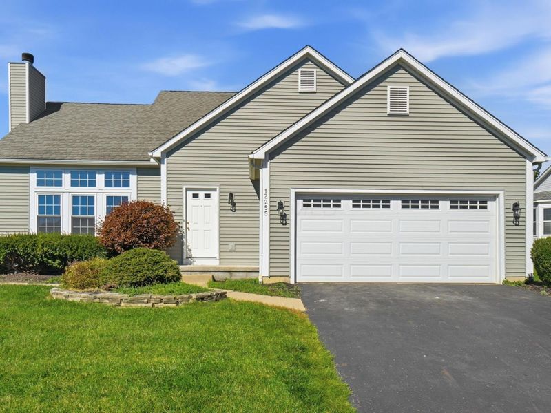 12255 Bentwood Farms Drive, Pickerington, OH 43147 Photo 2