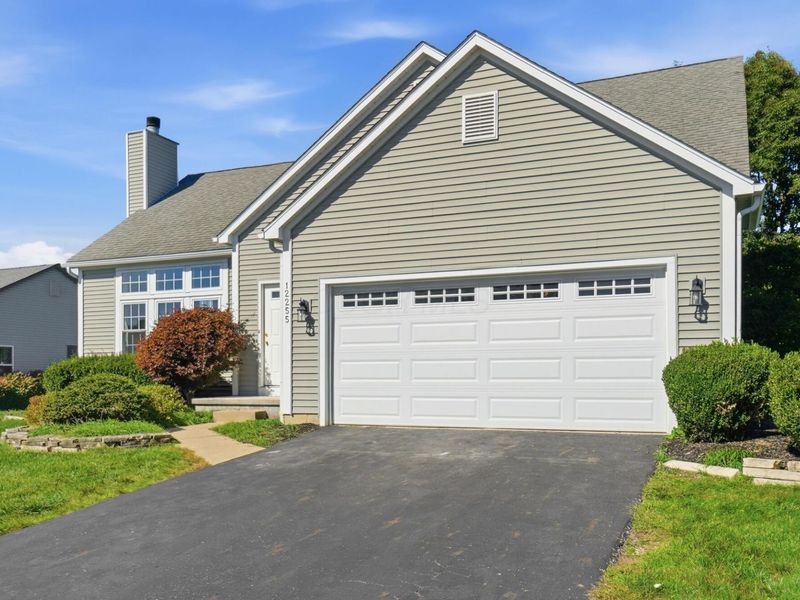 12255 Bentwood Farms Drive, Pickerington, OH 43147 Photo 3