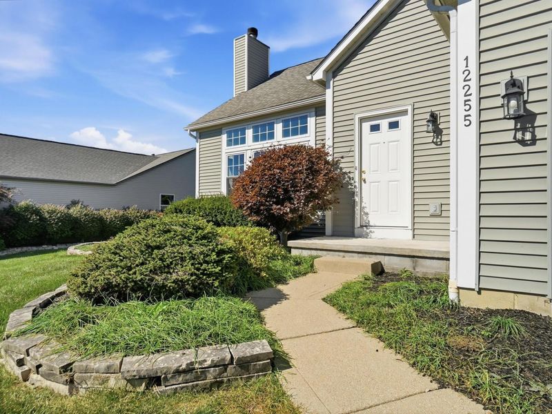 12255 Bentwood Farms Drive, Pickerington, OH 43147 Photo 4