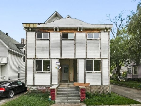 317 Earl Street, Unit 1-2, Eau Claire, WI 54703