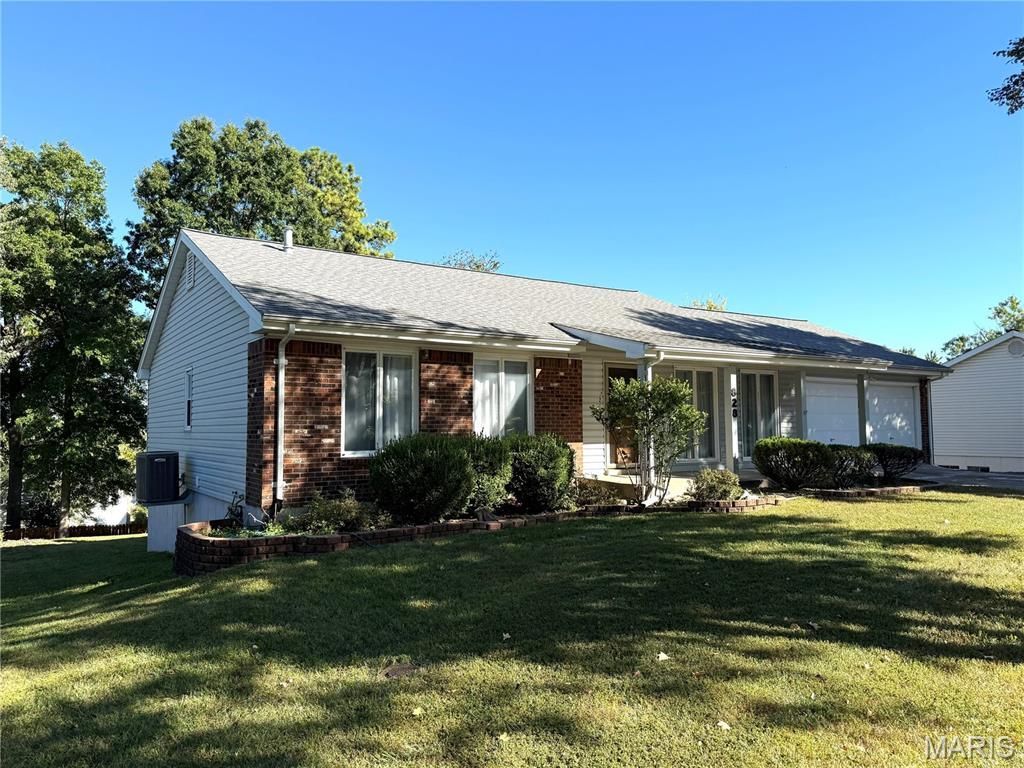 828 Country Heights Court , Manchester, MO 63021 Main Photo