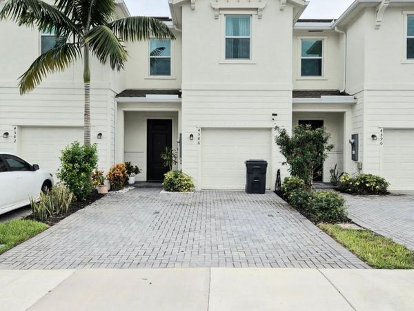 4586 MEYERSON Place, Lake Worth, FL 33463