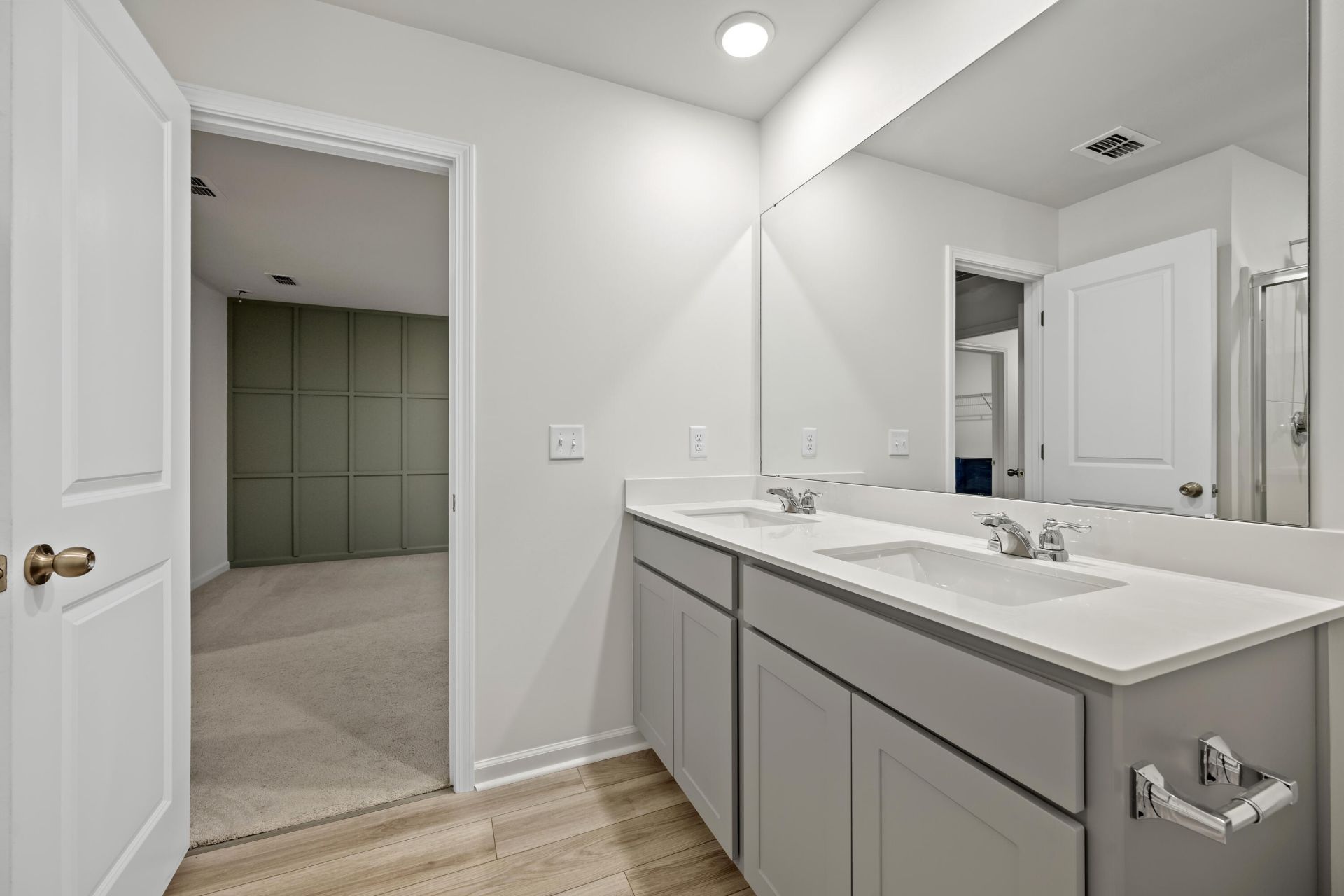 111 Eldridge Street Photo 50