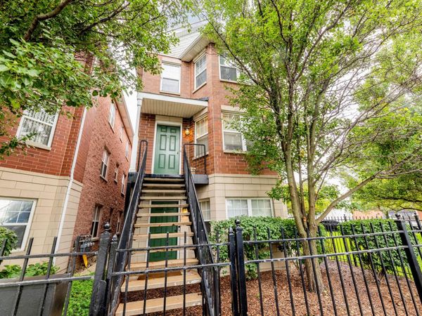 671 W Division Street , Unit C, Chicago, IL 60610