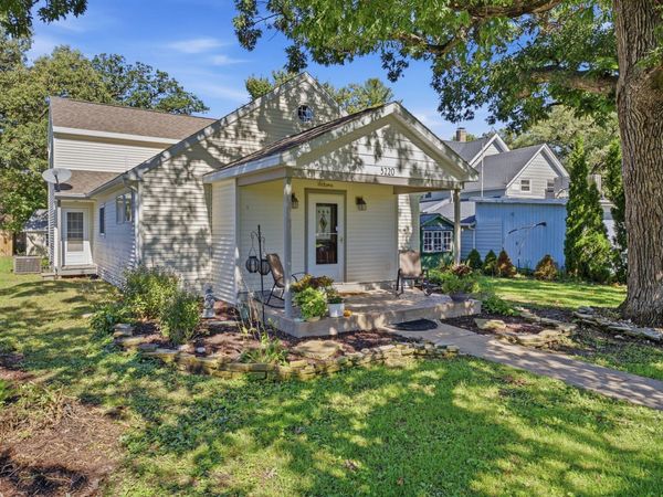 3220 MULBERRY, Muscatine, IA 52761