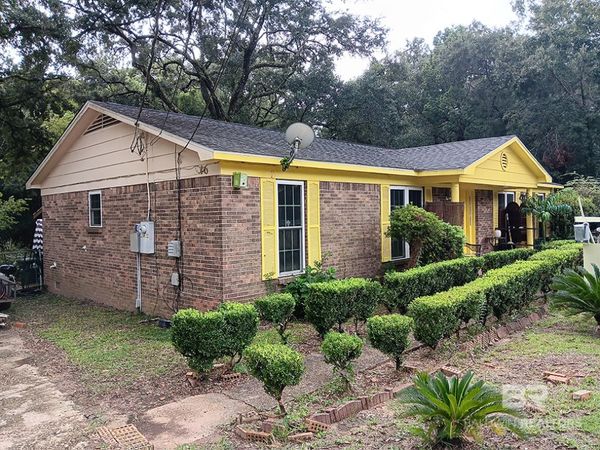 1304 Oak Street, Daphne, AL 36526