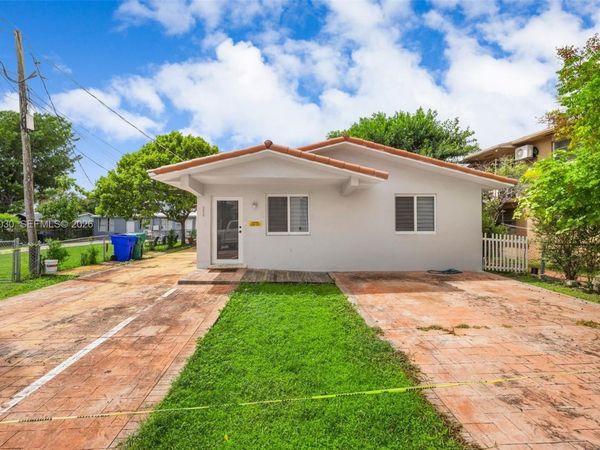 1816 NW 22nd Ct , Miami, FL 33125