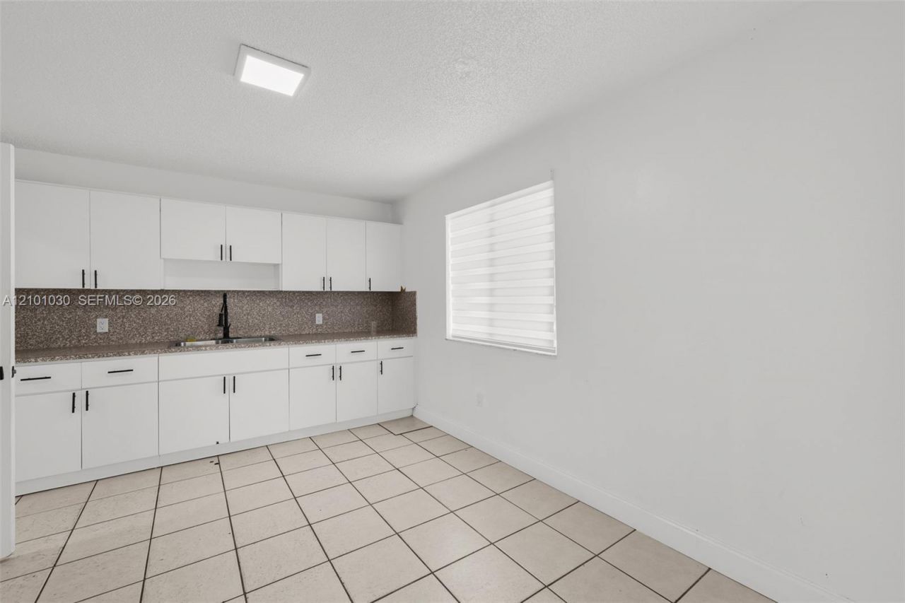 1816 NW 22nd Ct , Miami, FL 33125 Photo