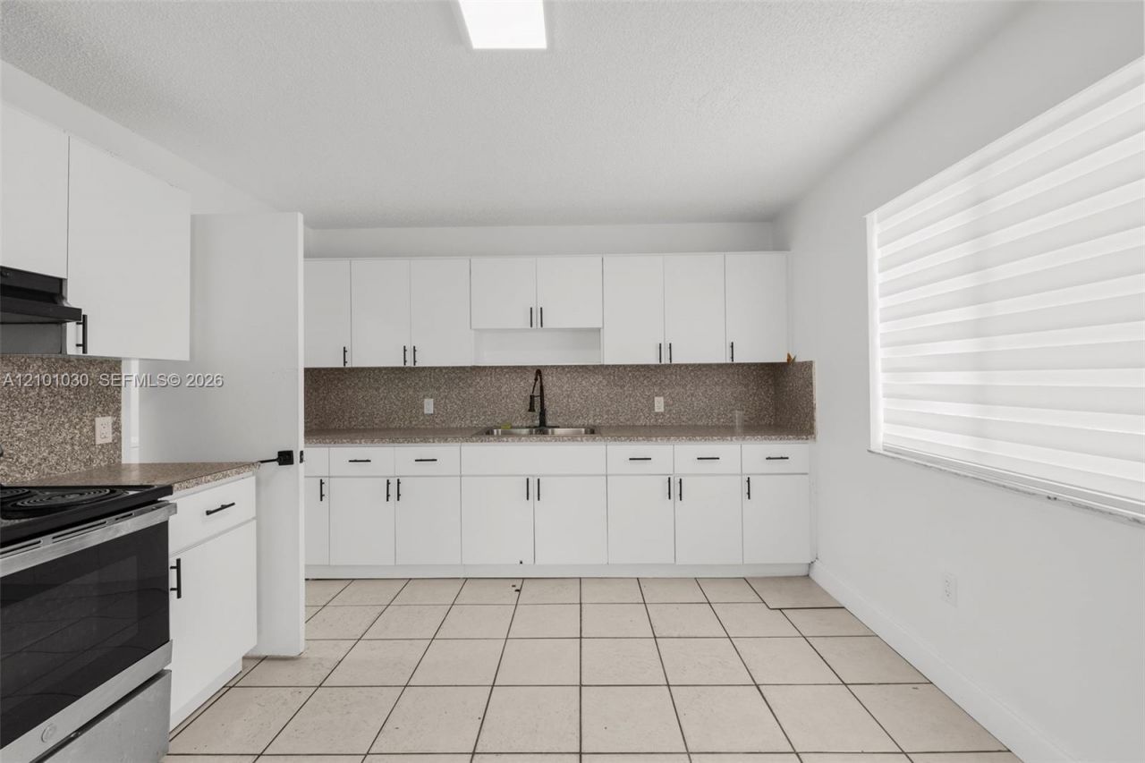 1816 NW 22nd Ct , Miami, FL 33125 Photo