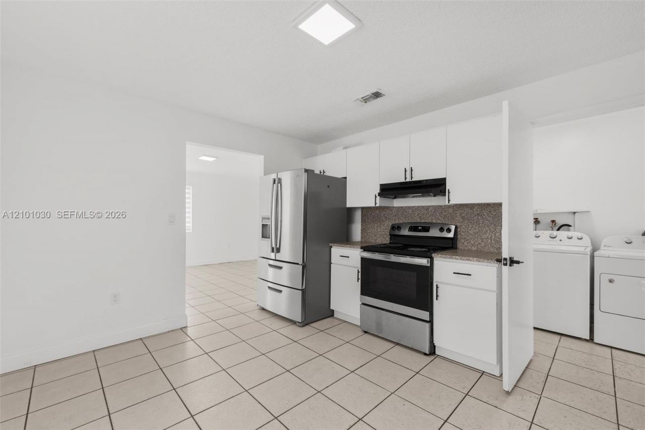 1816 NW 22nd Ct , Miami, FL 33125 Photo