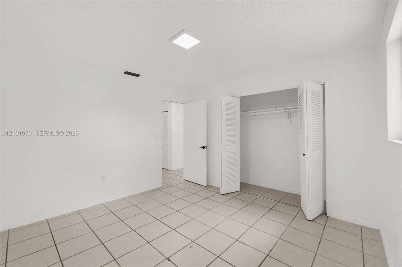 1816 NW 22nd Ct , Miami, FL 33125 Photo