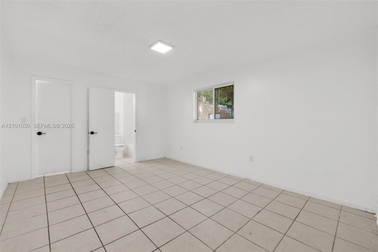 1816 NW 22nd Ct , Miami, FL 33125 Photo