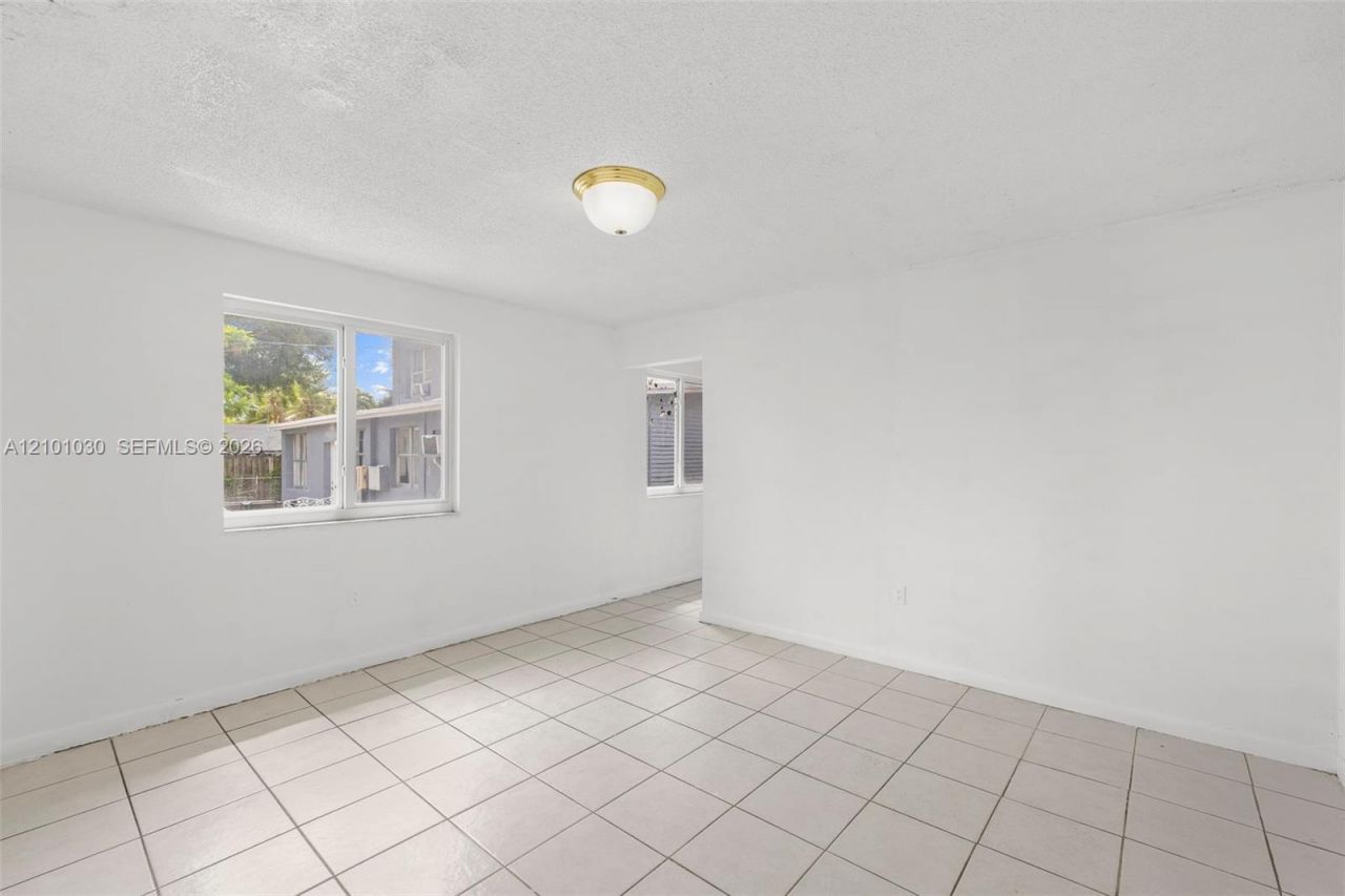 1816 NW 22nd Ct , Miami, FL 33125 Photo