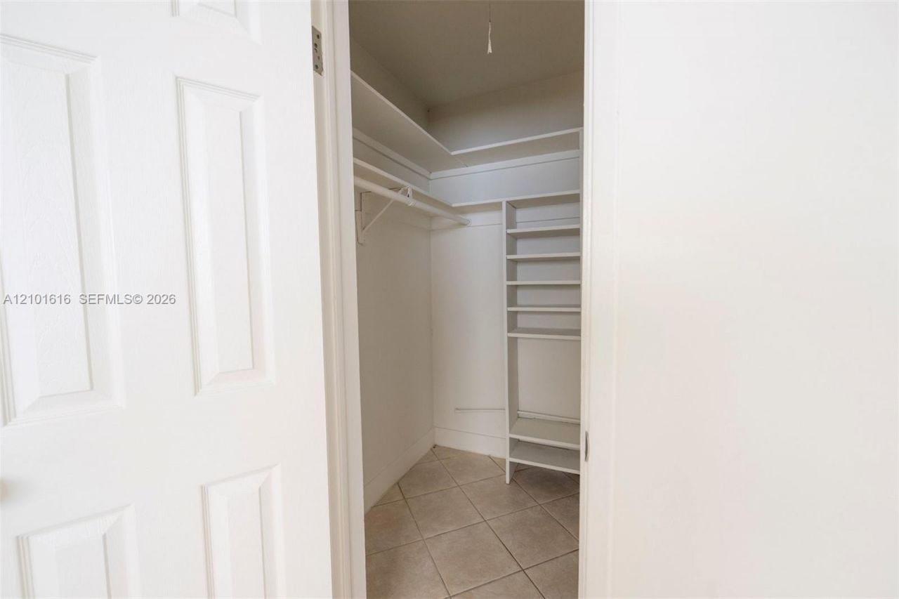 2101 NE 41st St, Unit B, Lighthouse Point, FL 33064 Photo