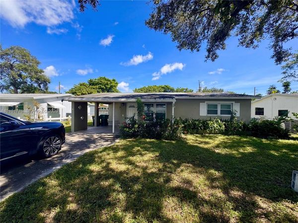 4720 SW 25th Ter , Dania Beach, FL 33312