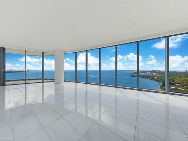 175 SE 25 RD , Unit 3002, Miami, FL 33129