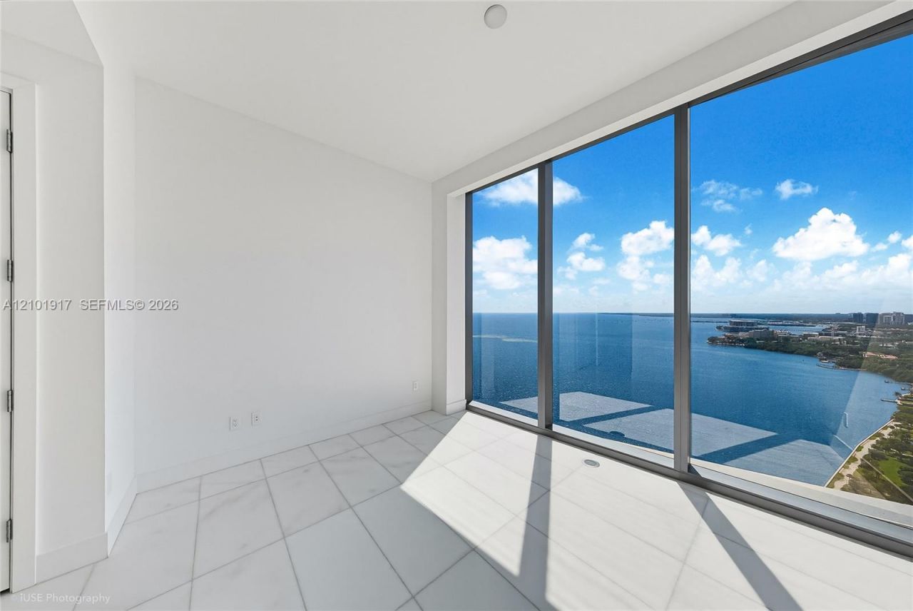 175 SE 25 Rd , Unit 3002, Miami, FL 33129 Photo