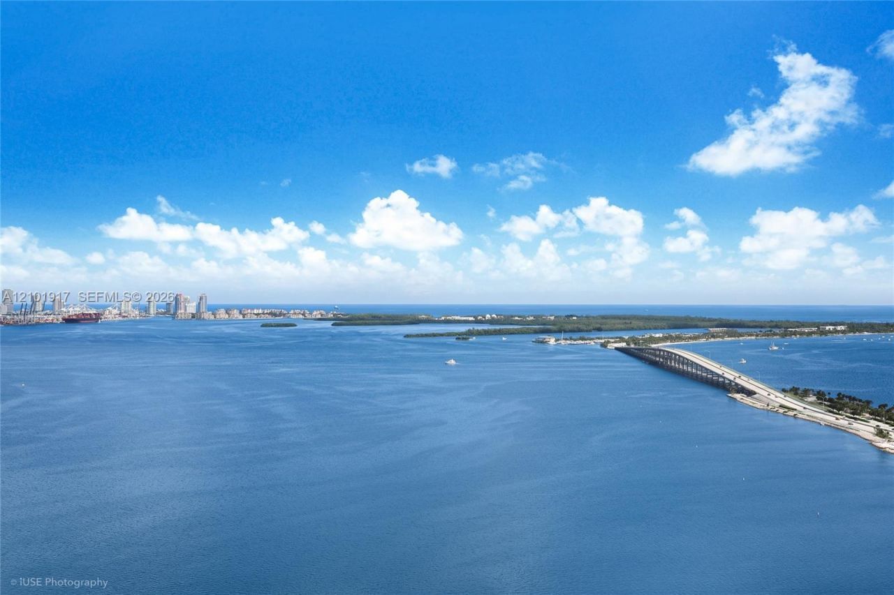 175 SE 25 Rd , Unit 3002, Miami, FL 33129 Photo