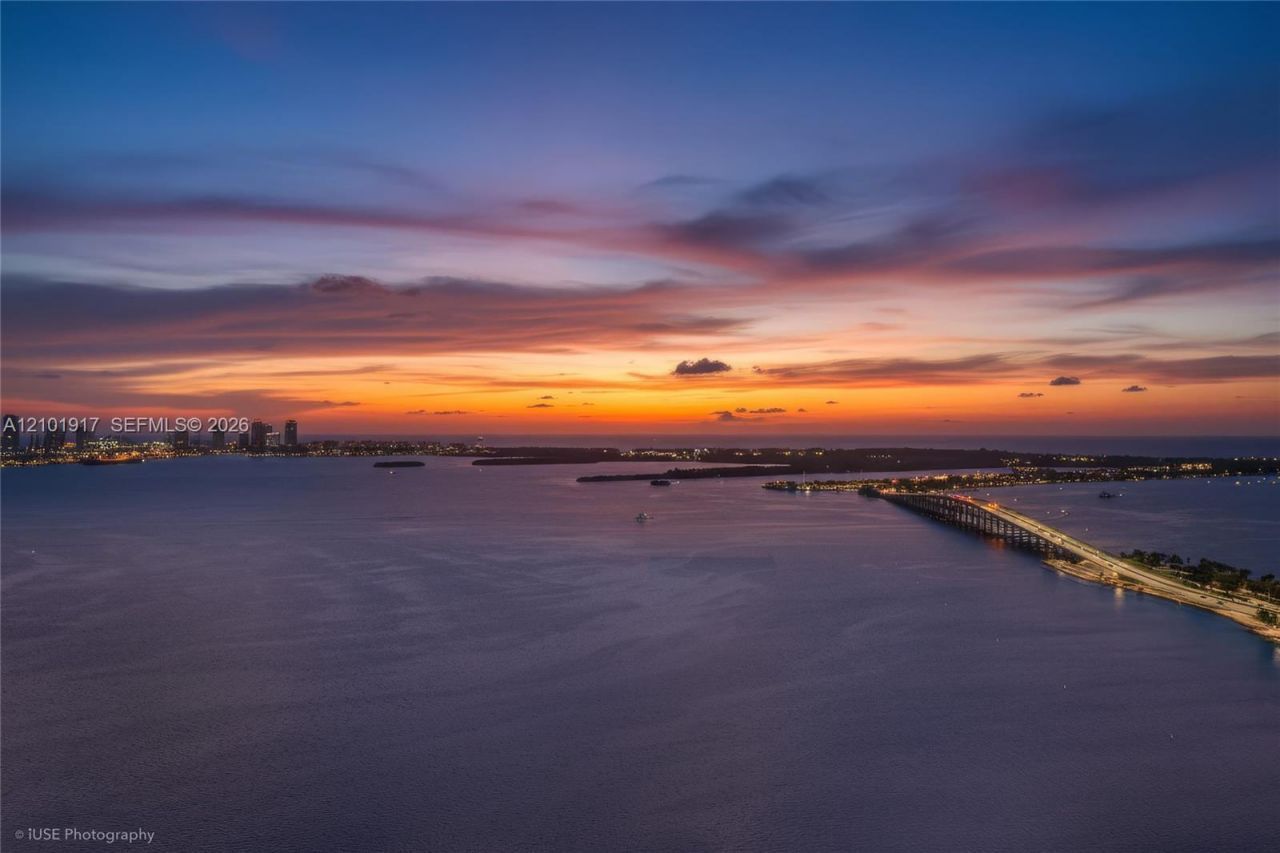 175 SE 25 Rd , Unit 3002, Miami, FL 33129 Photo