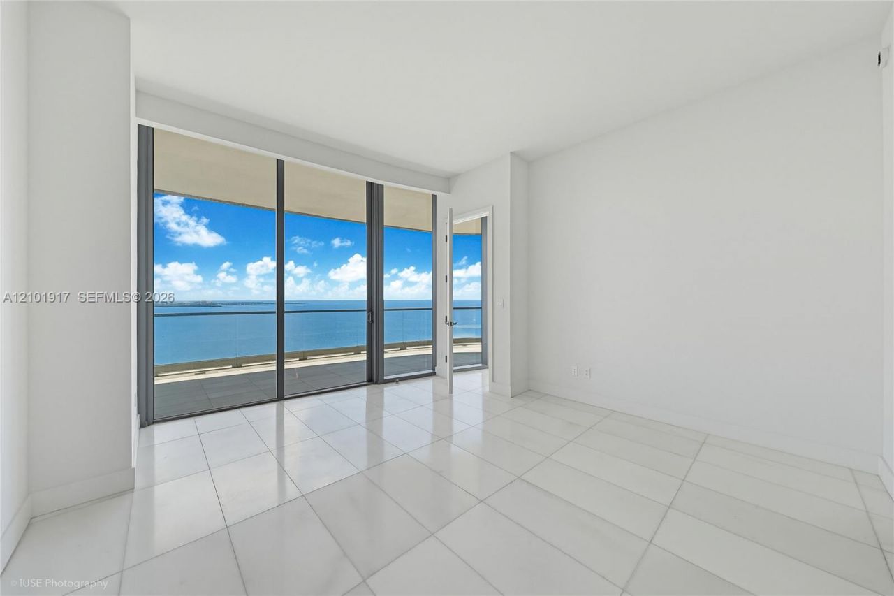 175 SE 25 Rd , Unit 3002, Miami, FL 33129 Photo