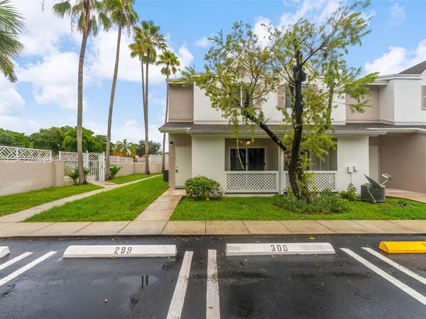 17455 NW 67th Ct , Unit A-17, Hialeah, FL 33015