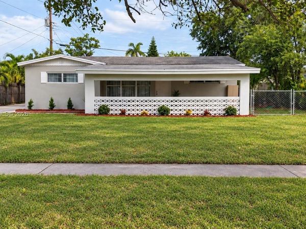6461 Evans St, Hollywood, FL 33024